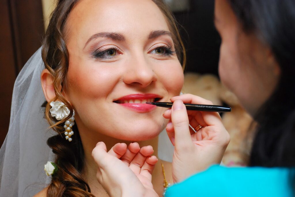 Макіяж з виїздом додому