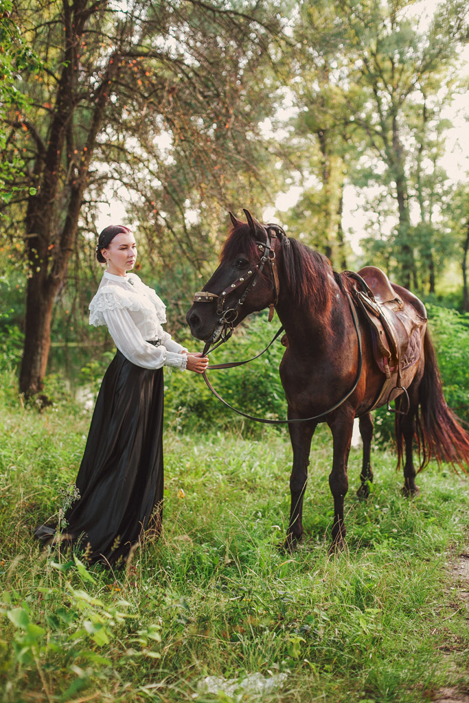 Викторианский костюм, прическа и макияж